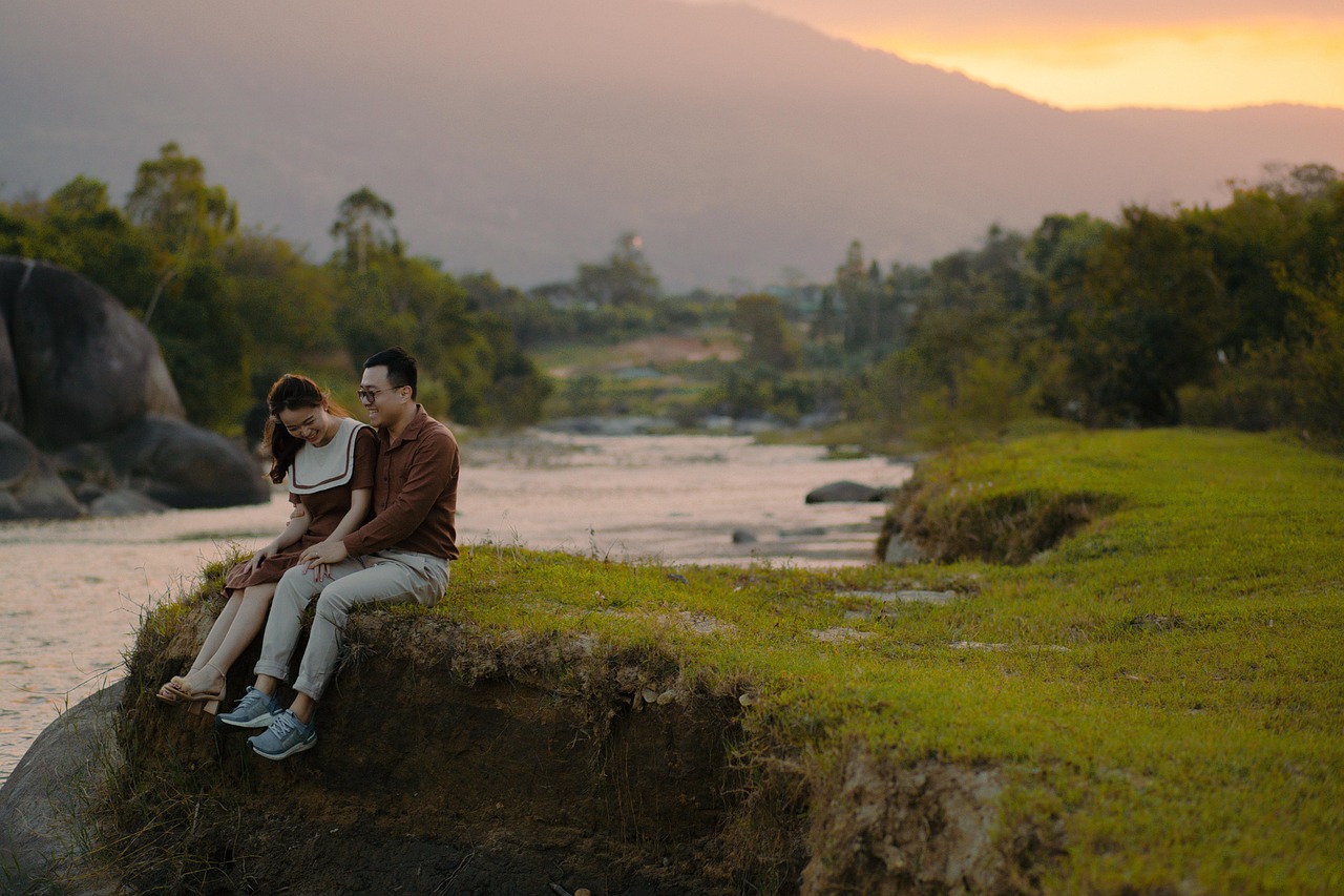 couple, love, romance, together, outdoors, man, woman, nature, sunset, talk, talk, talk, talk, talk, talk