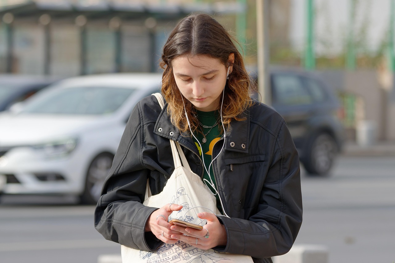 girl, earphones, outdoors, street, casual, bag, phone, urban, lifestyle